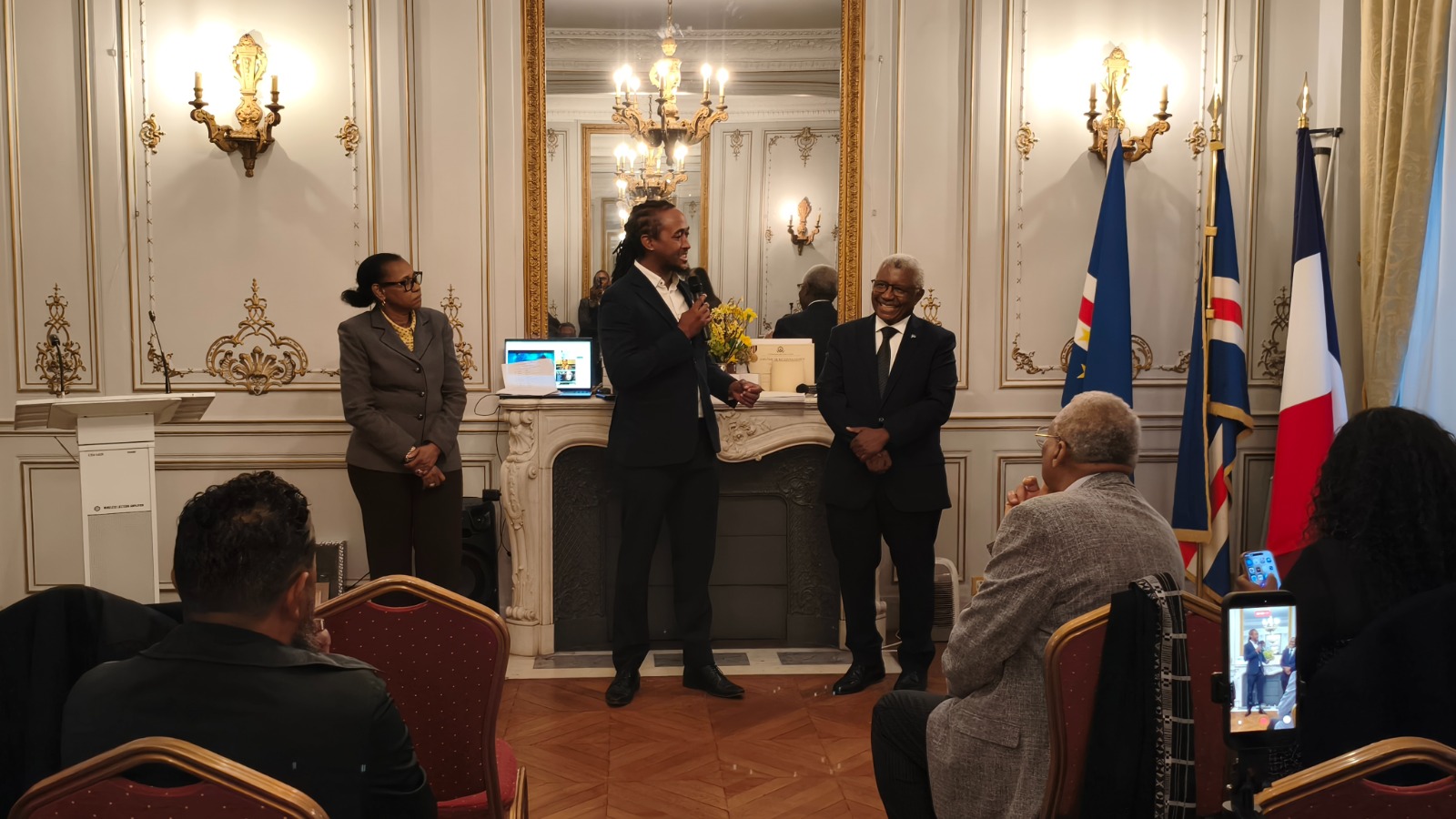 La cérémonie de fin de mission de l’Ambassadeur du Cap-Vert, en présence de la communauté capverdienne.